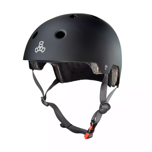Casco Triple eight